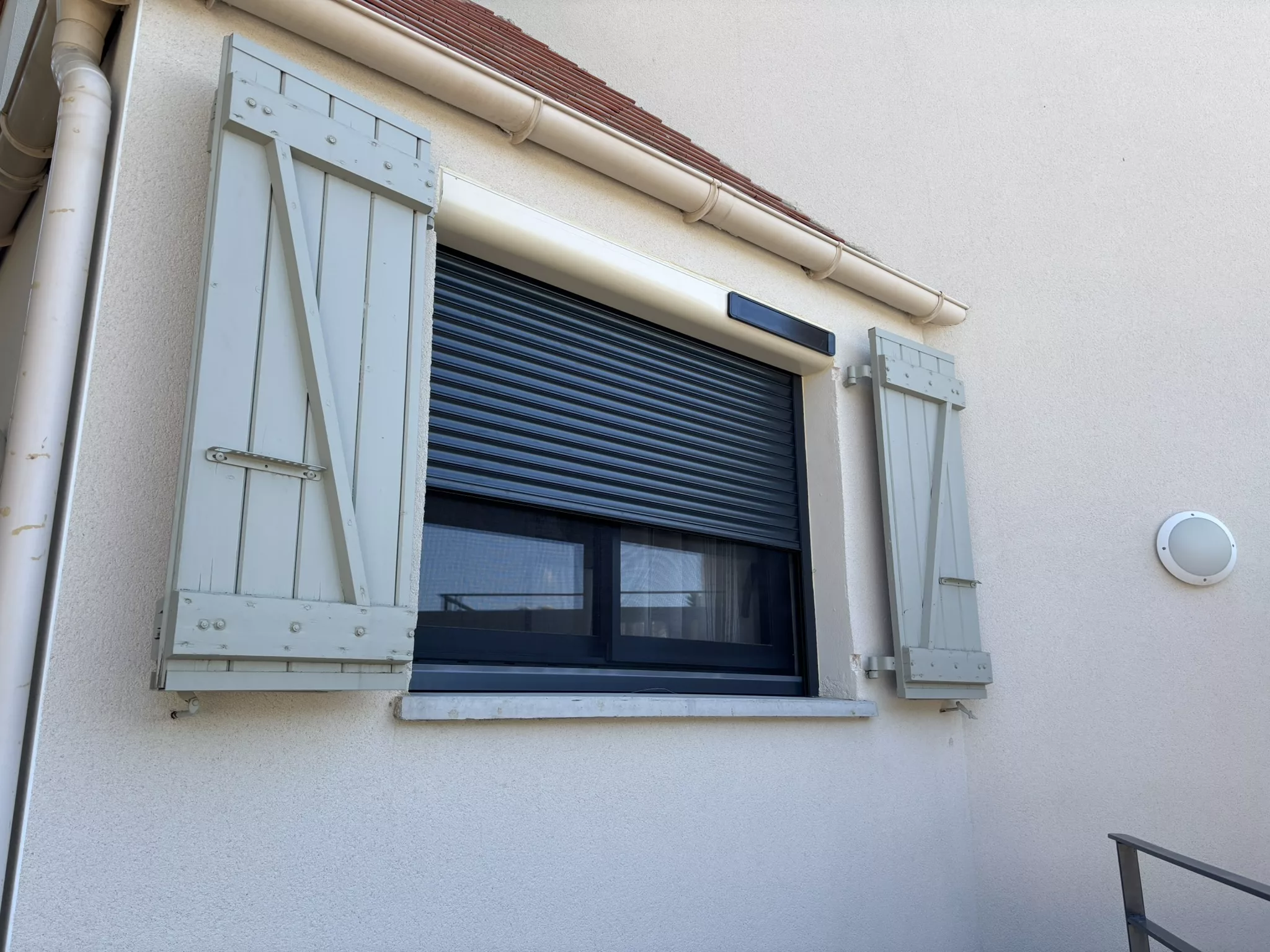Pose de volet roulant aluminium à Cabestany – ProVolet66
